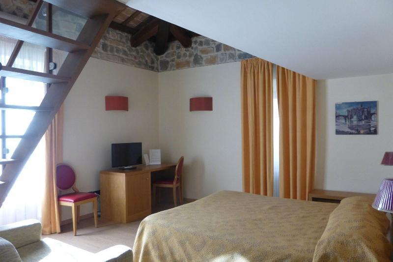 Hotel 99 Cannelle LʼAquila Екстериор снимка