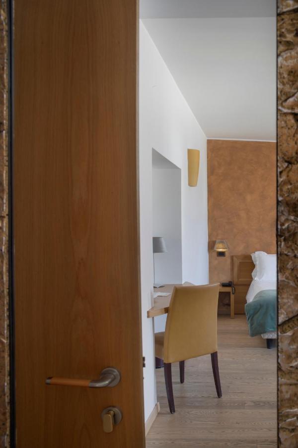 Hotel 99 Cannelle LʼAquila Екстериор снимка
