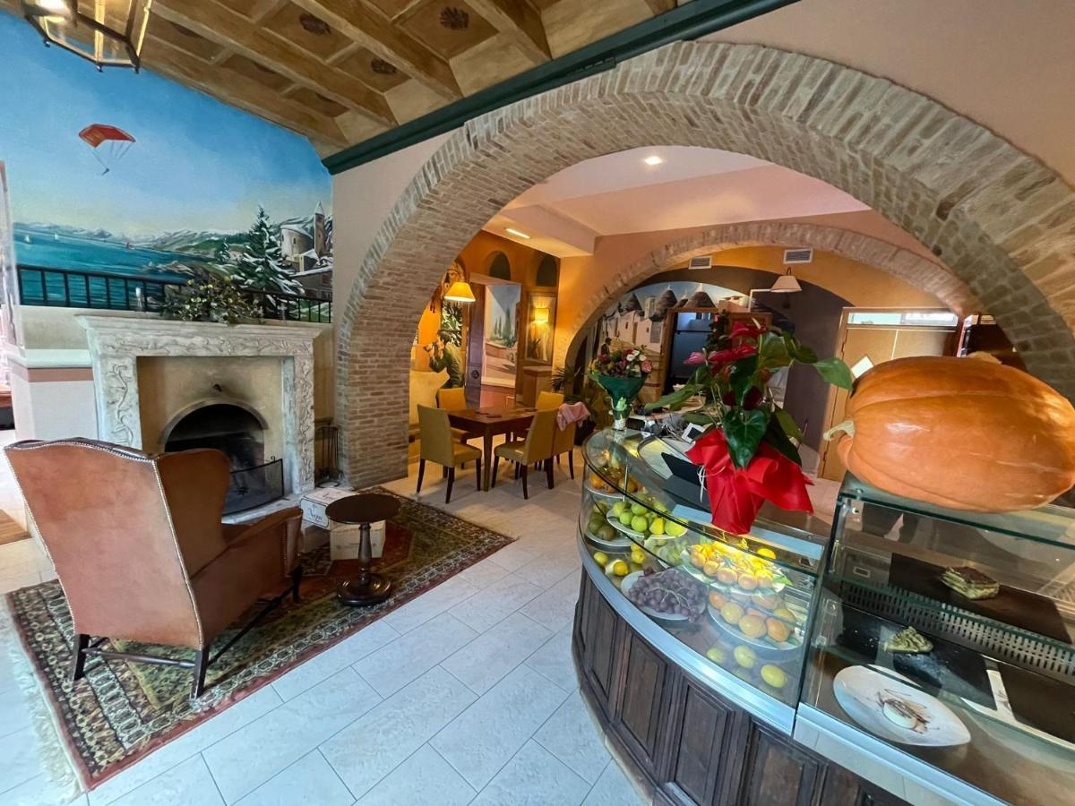 Hotel 99 Cannelle LʼAquila Екстериор снимка