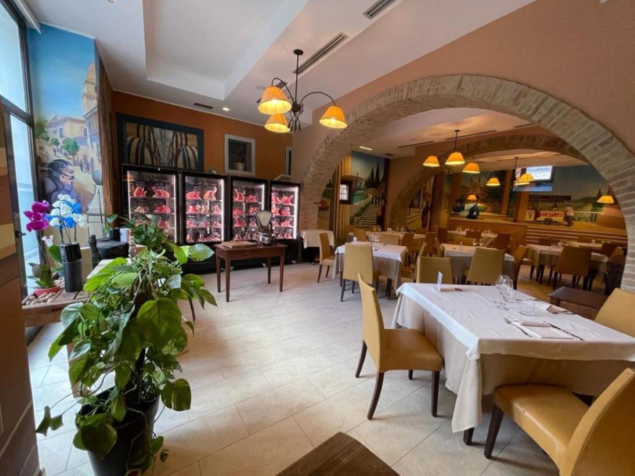 Hotel 99 Cannelle LʼAquila Екстериор снимка